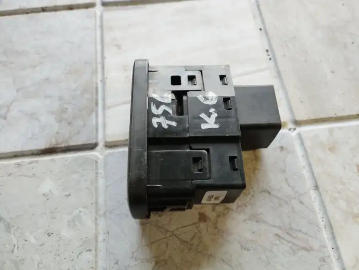 Volvo S80 (1998 - 2004) 9476695 Кнопка стеклоподъемников — фото 2