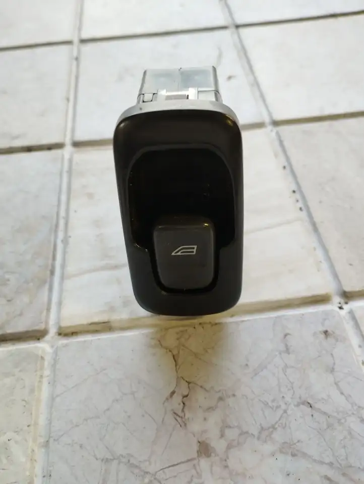 Volvo S80 (1998 - 2004) 9476695 Кнопка стеклоподъемников — фото 1