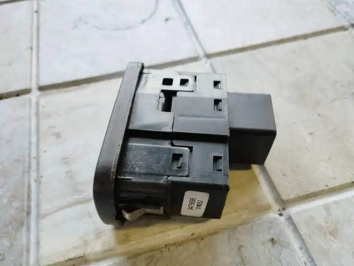 Volvo S80 (1998 - 2004) 9476695 Кнопка стеклоподъемников — фото 2