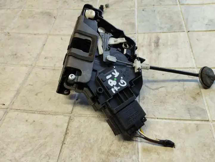 Ford C-MAX I (2007 - 2010) 3M5AR26413BS Замок задней двери — фото 4