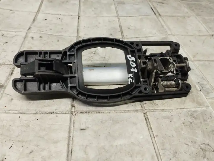 Audi (1999 - 2007) 8Z0837885A Наружная ручка задней двери — фото 2
