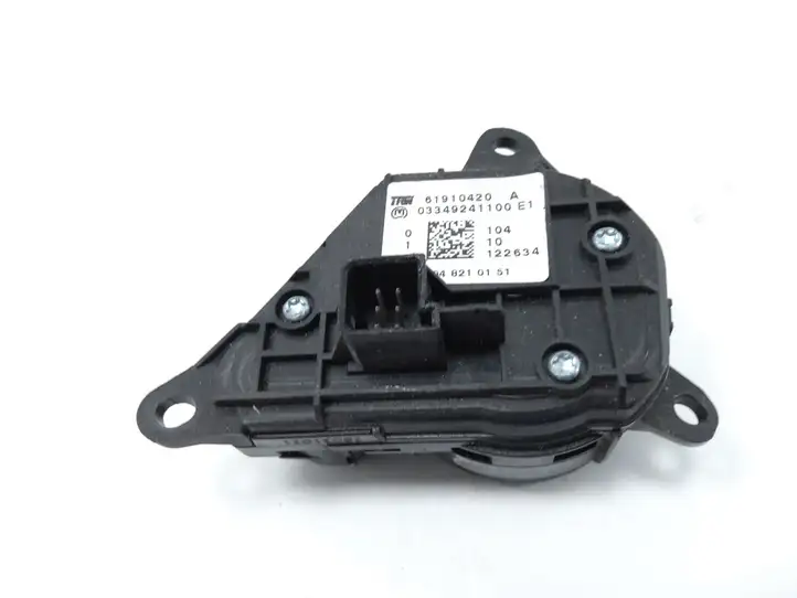 Mercedes-Benz C W204 (2007 - 2014) A2048210151 Кнопки на рулевом колесе — фото 3