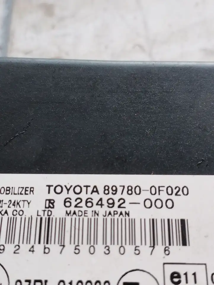 Toyota Corolla Verso AR10 (2004 - 2009) 897800F020 Блок иммобилайзера — фото 3