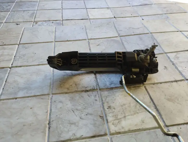 Toyota Corolla Verso AR10 (2004 - 2009) 242303 Наружная ручка двери — фото 5