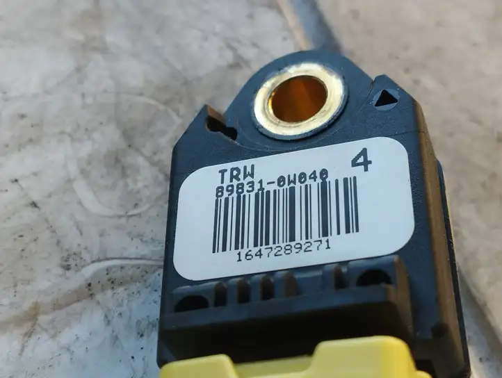 Toyota Corolla Verso AR10 (2004 - 2009) 898310W040 Датчик удара SRS — фото 2
