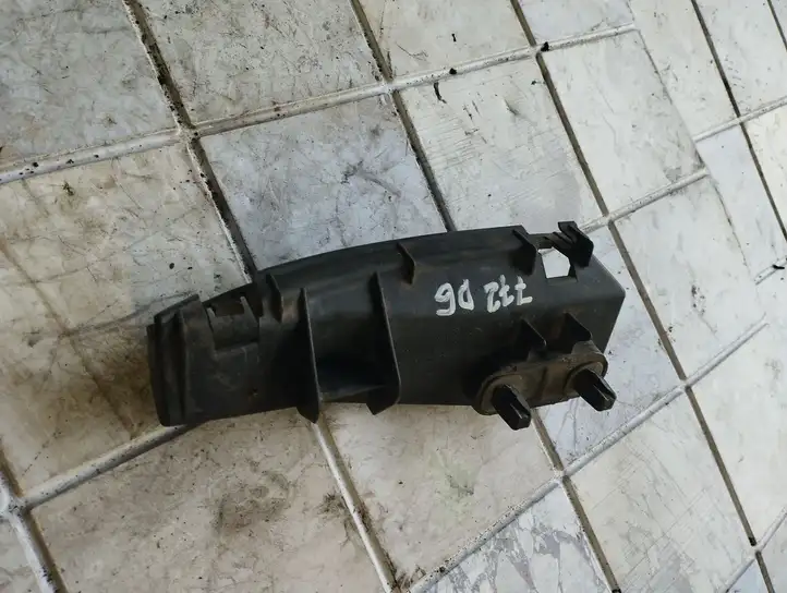 Toyota Corolla Verso AR10 (2004 - 2009) 525620F010 Кронштейн заднего бампера — фото 4