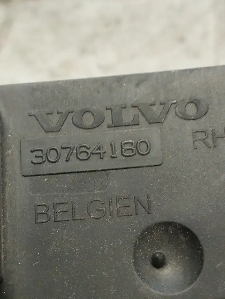 Volvo V50 (2004 - 2008) 30764180 Кронштейн заднего бампера — фото 2