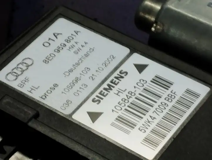 Audi A4 S4 B7 8E 8H (2004 - 2009) 8E0839461A Стеклоподъемник передней двери (комплект) — фото 3