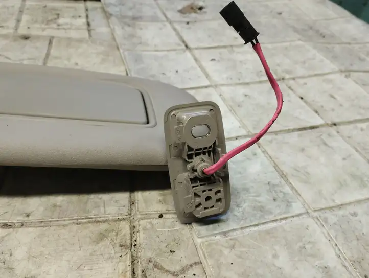 Volvo V50 (2004 - 2008)  K45TA Щиток от солнца