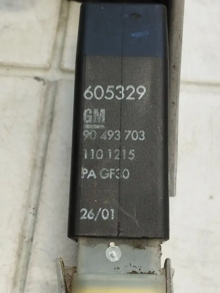 Opel Omega B2 (1999 - 2004) 90493703 Замок задней двери — фото 2