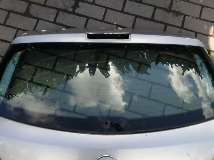 Opel Astra (2004 - 2009)   Задняя крышка (багажника)