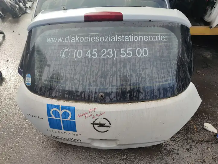 Opel Corsa D (2006 - 2010) Крышка багажника — фото 1