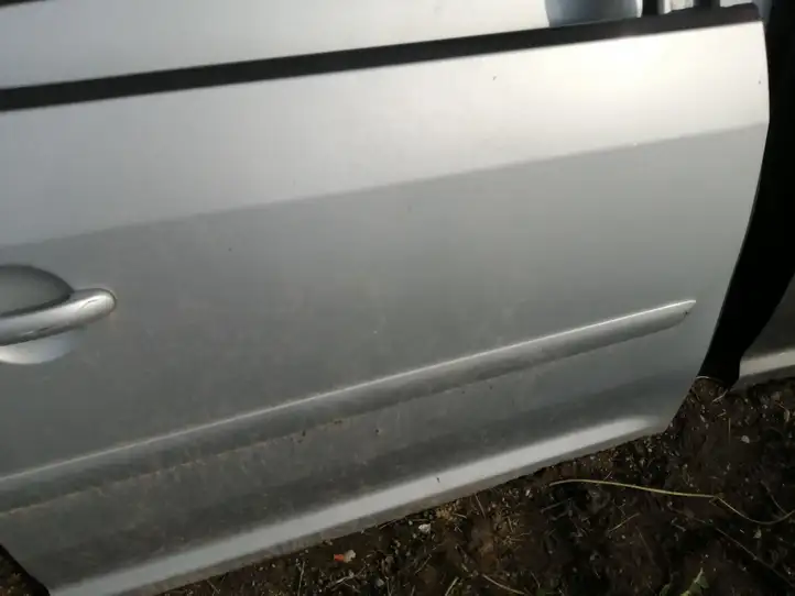 Volkswagen Touran I (2003 - 2010) Дверь — фото 3