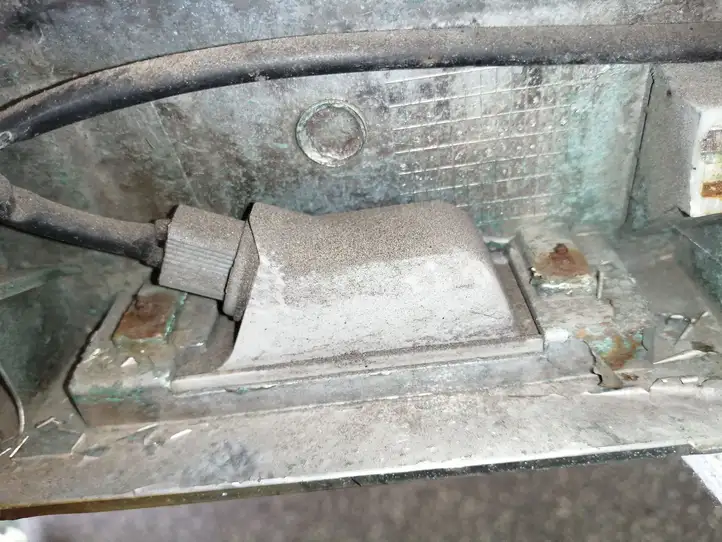 Chevrolet Captiva (2006 - 2011) 96830133 Подсветка номера — фото 7