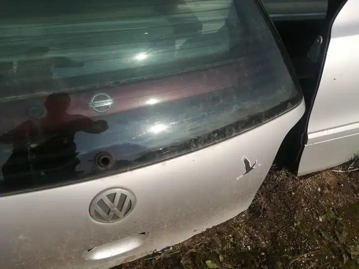 Volkswagen Polo (2005 - 2009) Крышка багажника — фото 3