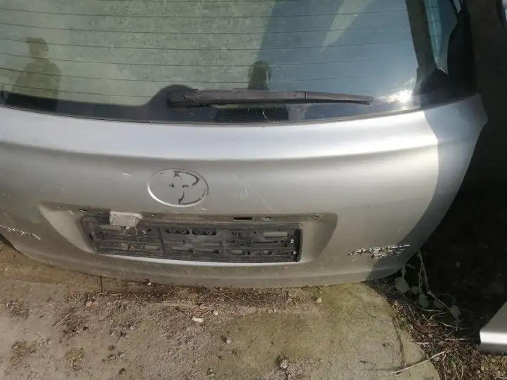Toyota Avensis T250 (2006 - 2009) Крышка багажника — фото 3