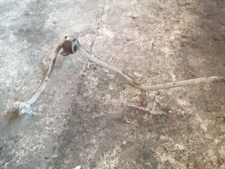 Subaru Outback (1998 - 2003) Стойка стабилизатора — фото 3