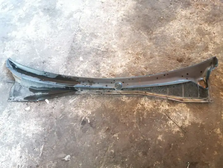 Subaru Outback (1998 - 2003) 91411AE010 Жабо стеклоочистителей — фото 1