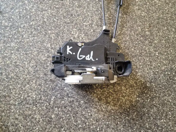 Mitsubishi Colt (2004 - 2008)   Замок задней двери