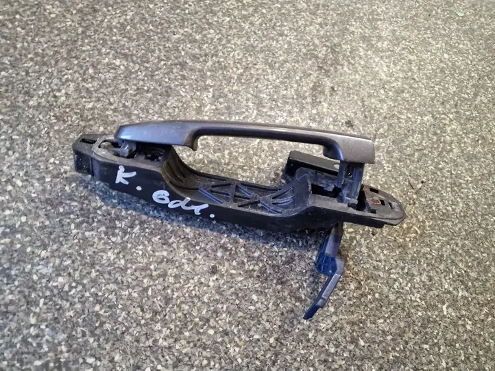 Toyota Corolla Verso E121 (2004 - 2007) Наружная ручка задней двери — фото 1