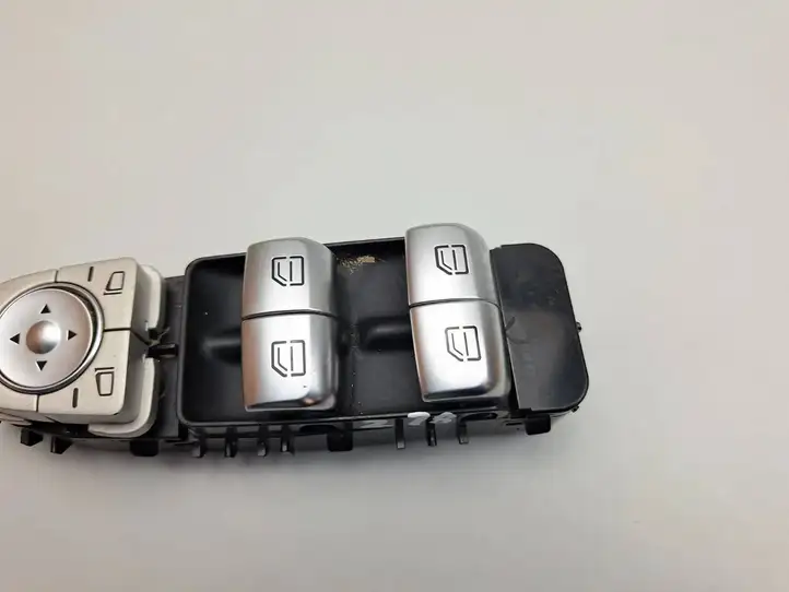 Mercedes-Benz C AMG W205 (2014 - ) A2059057211 Блок кнопок стеклоподъемников — фото 5