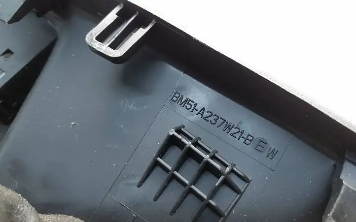 Ford Focus (2011 - 2015) BM51A237W21BW Кнопка стеклоподъемников — фото 5