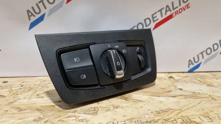 BMW 3 F30 F35 F31 (2012 - 2018) 9393946 Включатель фонарей — фото 1