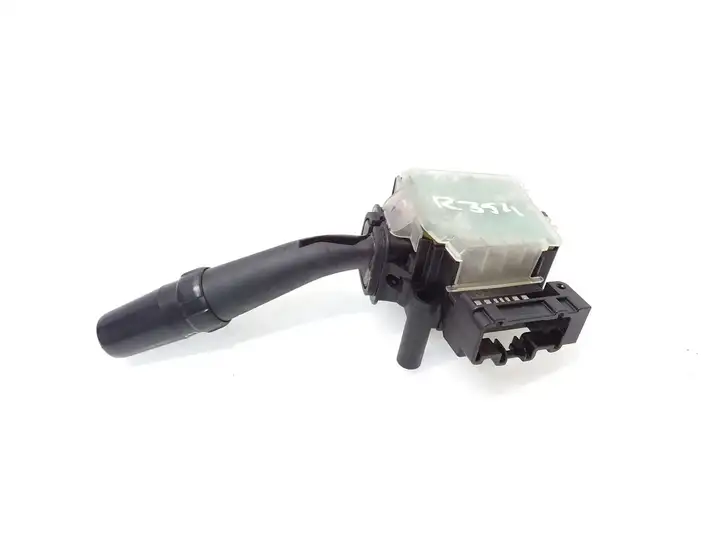 Toyota Avensis T250 (2003 - 2006) 8465205170 Переключатель стеклоочистителей — фото 2