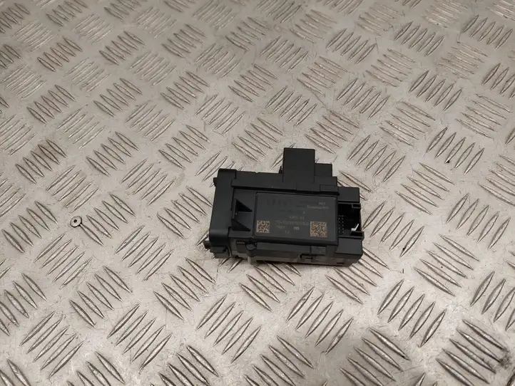 Audi Q5 (2012 - 2017)  8K0909131D Замок зажигания