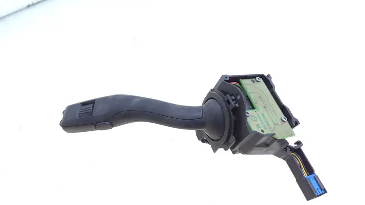 Audi A3/S3 8P (2004 - 2008) 8P0953519A Переключатель стеклоочистителей — фото 3