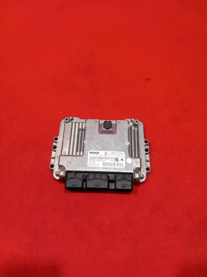 Citroen C5 (2004 - 2008)  9664843780 Блок управления двигателя