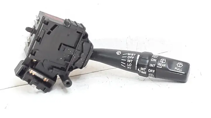 Toyota Avensis Verso (2001 - 2004) 173654 Переключатель стеклоочистителей — фото 1