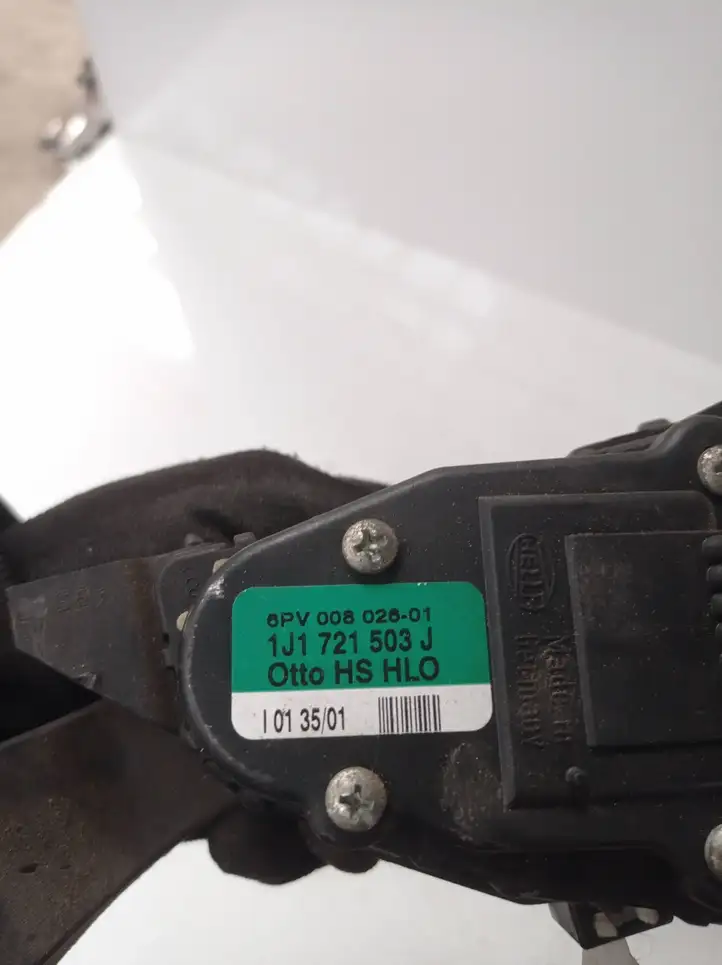Audi A3/S3 8L (2000 - 2003) 1J1721503J Педаль акселератора — фото 2