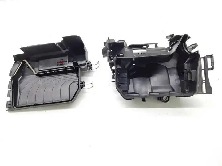 Mercedes-Benz CLA C117,X117,W117 (2013 - 2019) A2465400024 Блок предохранителей (комплект) — фото 4