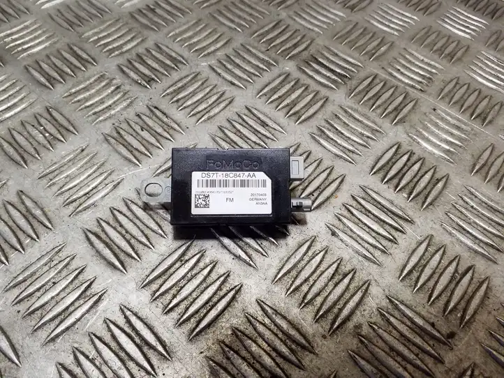 Ford Mondeo MK V (2014 - )  DS7T18C847AA Усилитель антенны