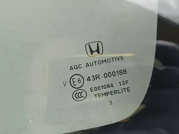 Honda CR-V (2022 - ) 43R000188 Заднее боковое стекло — фото 5