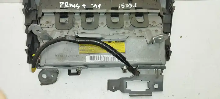 Toyota Prius (XW30) (2009 - 2015) 6B0G25211M Коленная подушка безопасности — фото 3
