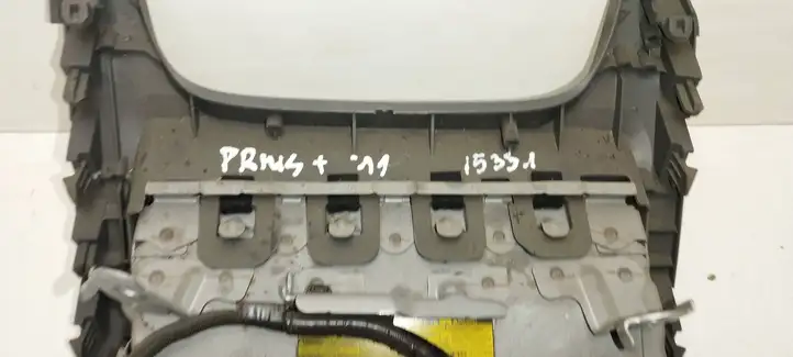 Toyota Prius (XW30) (2009 - 2015) 6B0G25211M Коленная подушка безопасности — фото 5