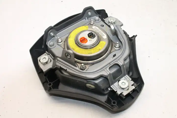 Toyota Corolla Verso E121 (2004 - 2007) Подушка безопасности руля — фото 4