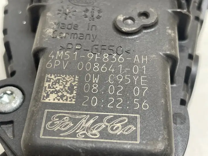 Ford Focus (2008 - 2011) 4M519F836AH Педаль акселератора — фото 4