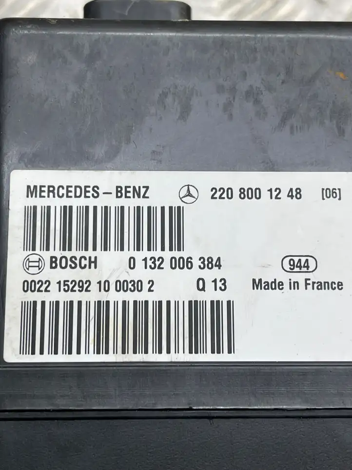Mercedes-Benz CL C215 (2000 - 2006) 2208001248 Вакуумный насос центрального замка — фото 3