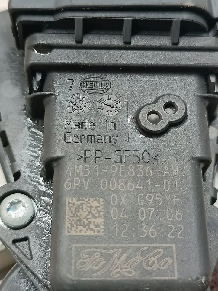 Ford Focus (2005 - 2008) 4M519F836AH Педаль акселератора — фото 4