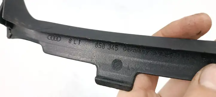 Audi A3/S3 8L (1996 - 2000) 8L1858345 Обшивка рулевой колонки — фото 3