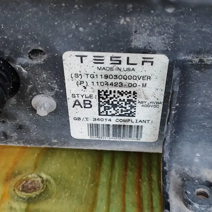 Tesla Model 3 (2017 - 2023) 110442300M Аккумулятор гибридного / электрического автомобиля — фото 3