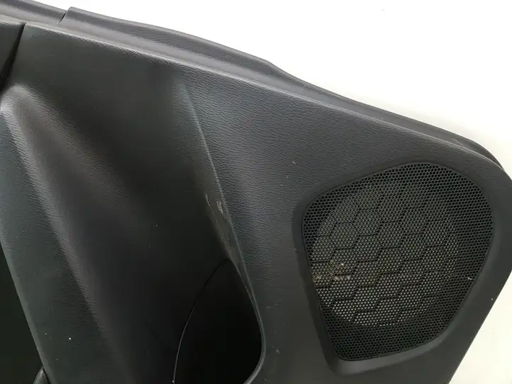 Mazda 3 II (2013 - 2017) BHN96856Z Обшивка задней двери — фото 2