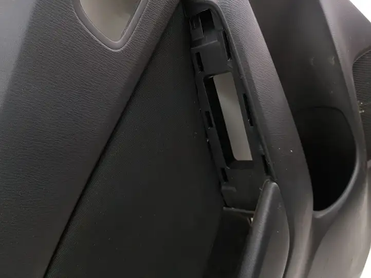 Mazda 3 II (2013 - 2017) BHN96856Z Обшивка задней двери — фото 5