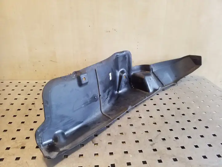 Seat Altea XL (2004 - 2015)  5P0853970CD Пенопласт крыла