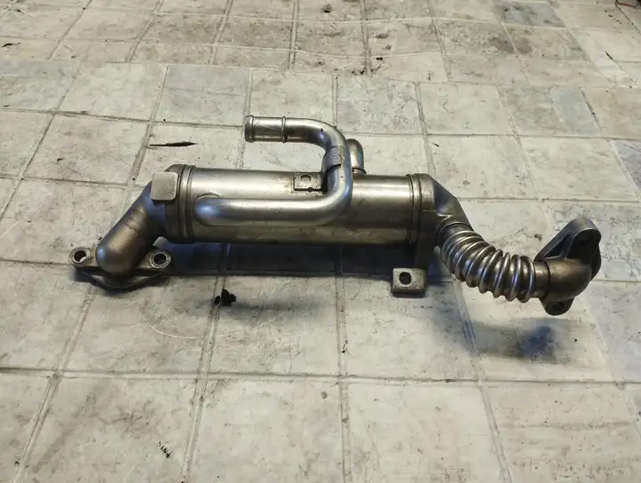Kia Sorento (2006 - 2009) 284804A470V3 Охладитель клапана EGR — фото 1