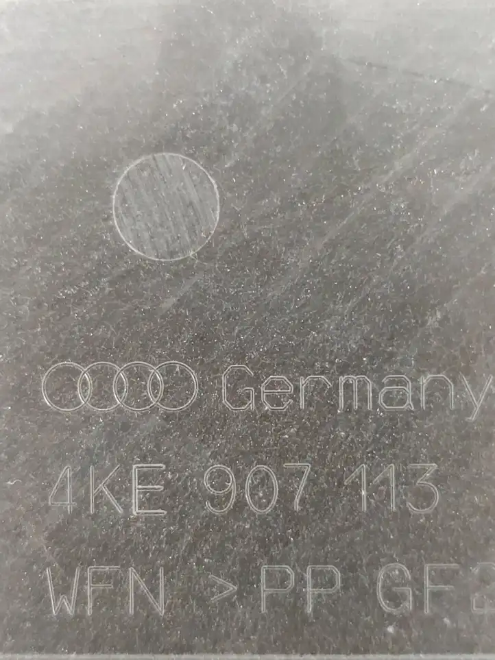 Audi e-tron (2018 - ) 4KE937517A Клеммный узел плюсовых проводов — фото 4