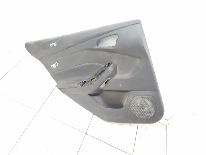 Ford Focus (2011 - 2015) BM51A274007001 Обшивка задней двери — фото 1